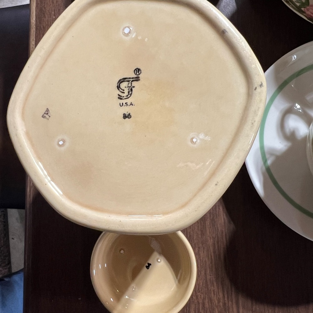 Vintage Tea Canister - Picture 4 of 5